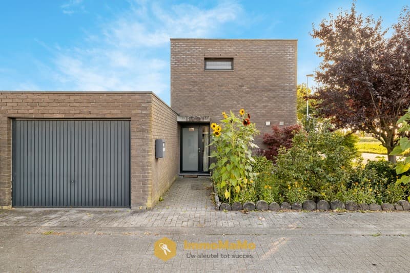 VERKOCHT - HUIS MET GARAGE EN TUIN TE KOOP IN WACHTEBEKE – foto 3