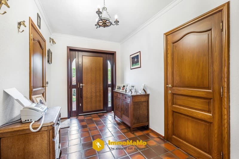 VERKOCHT - VILLA MET GARAGE EN TUIN TE KOOP IN WACHTEBEKE – foto 5