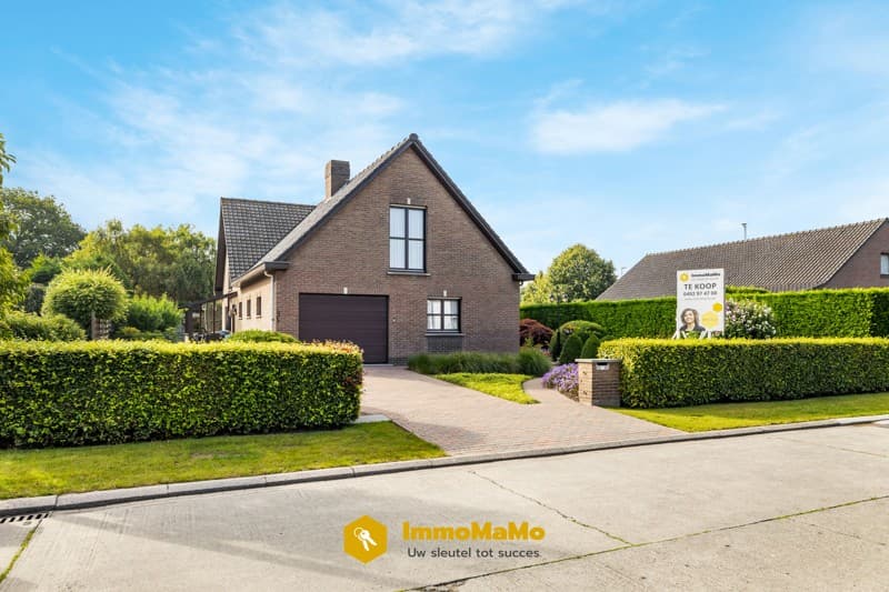 VERKOCHT - VILLA MET GARAGE EN TUIN TE KOOP IN WACHTEBEKE – foto 2