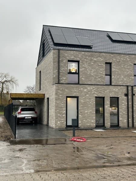 NIEUWBOUW WONING MET CARPORT EN TUIN TE WACHTEBEKE – foto 1