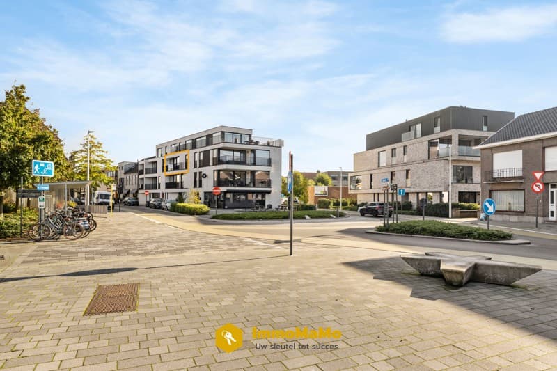 VERKOCHT - APPARTEMENT MET GARAGEBOX TE KOOP IN WACHTEBEKE – foto 2
