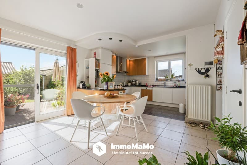RUIME WONING MET 4 SLPKS, TUIN EN EXTRA GARAGE/WERKPLAATS – foto 5