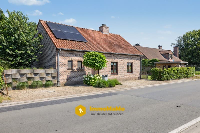 VERKOCHT - INSTAPKLARE WONING MET 2 SLAAPKAMERS (OPTIE TOT 3DE) TE KOOP – foto 1