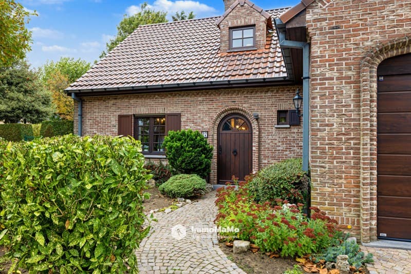 CHARMANTE INSTAPKLARE GEZINSWONING MET 3 SLPKS TE KOOP IN LO – foto 3